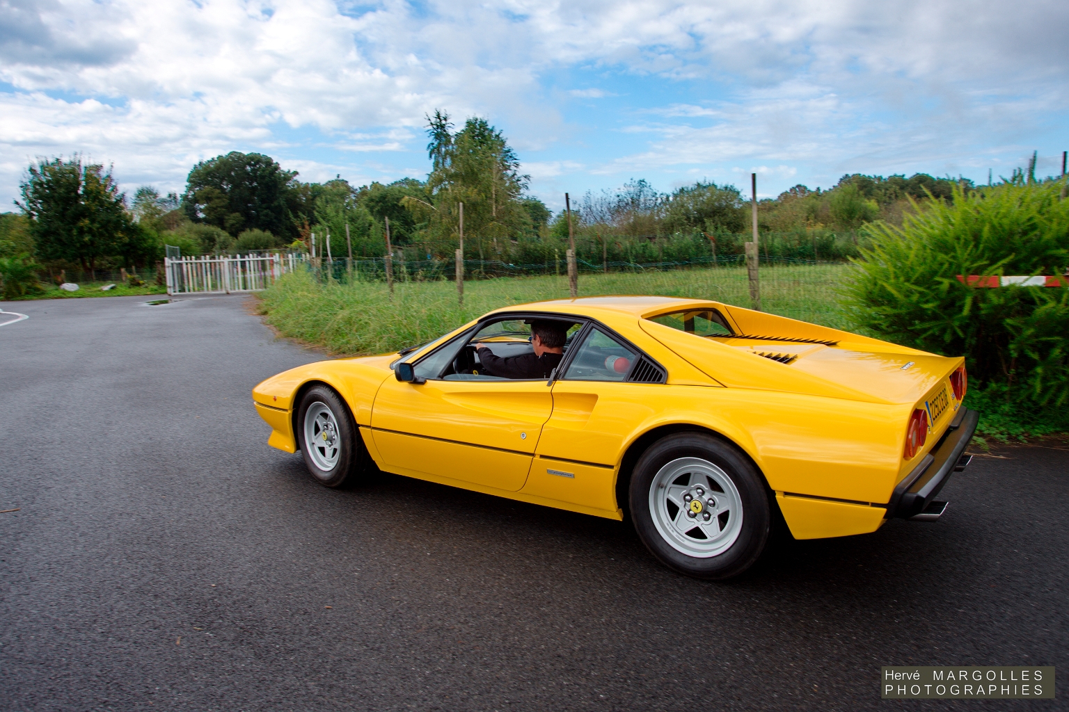 Ferrari 308GTB-01.jpg
